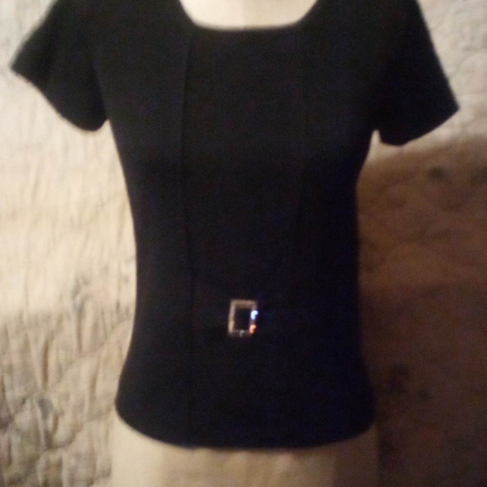 Gorgeous Belldini, LG. Black, short sleeved shirt with rhinestone buckle. NWOT